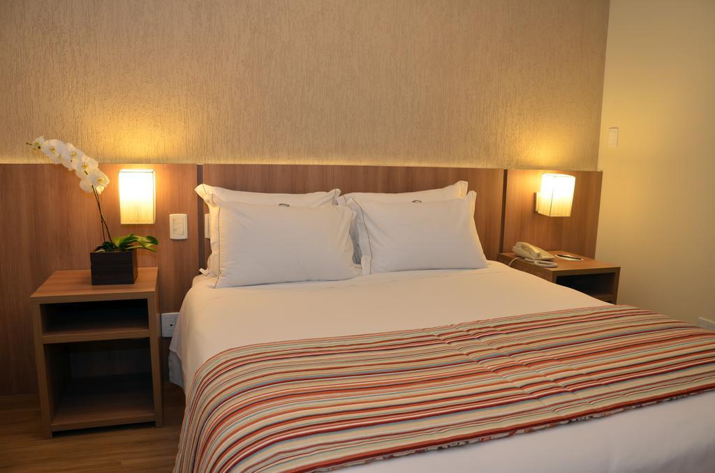 Hotel Blue Tree Towers Millenium Porto Alegre Extérieur photo